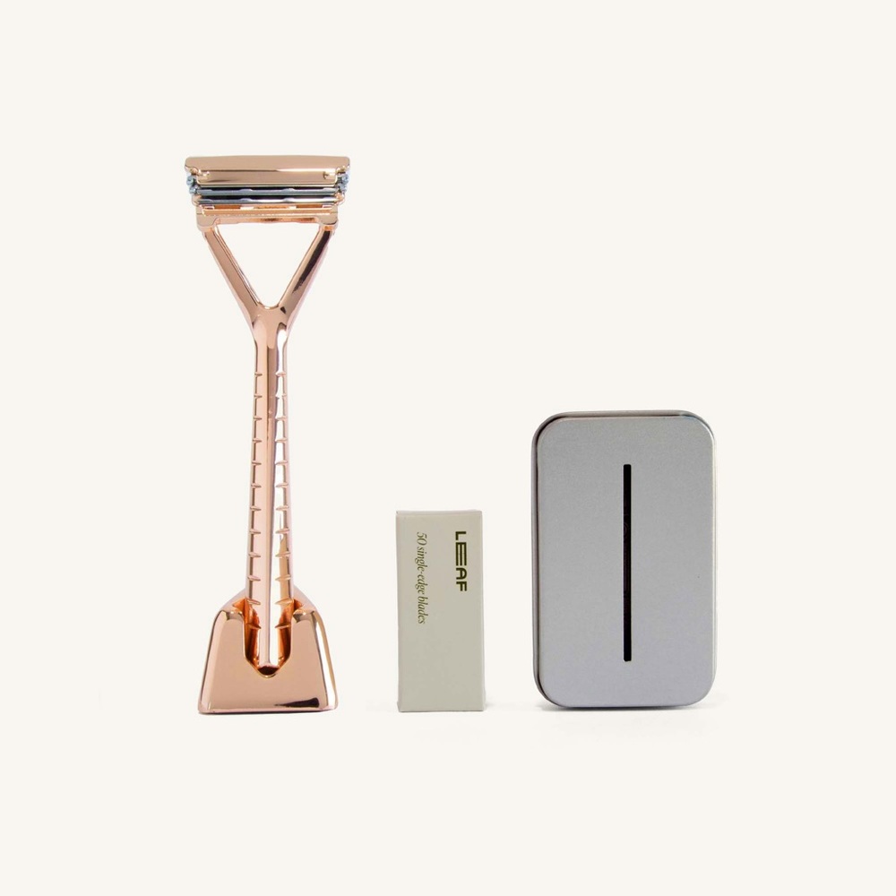 LEAF RAZOR Kit with a razor, stand, 40 blades in total and a blade recycling tin